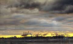 32: 02-21 Sunrise At Newark Airport