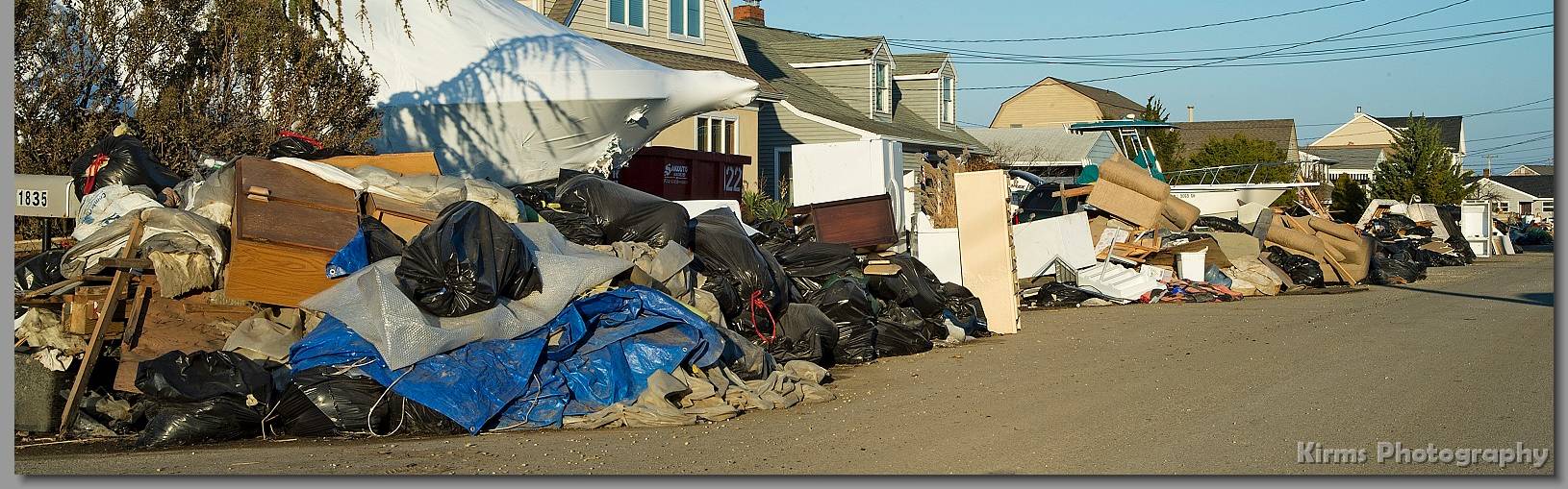 Click to show or hide the buttons