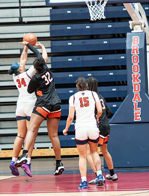 45: BrookdaleBasketball_2026-45