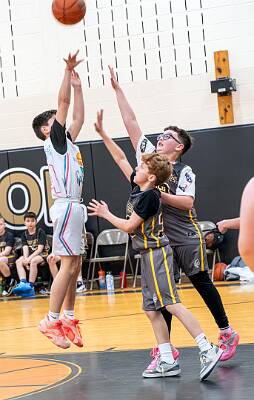 12: ptPleasantBasketball-12