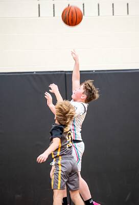 60: ptPleasantBasketball-60