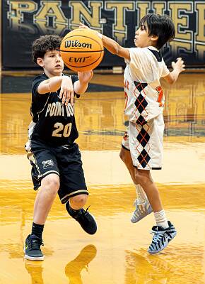 54: ptPleasantBasketball-166