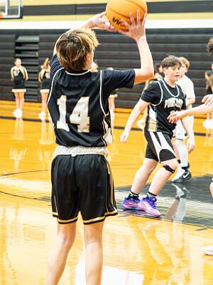 4: ptPleasantBasketball-171