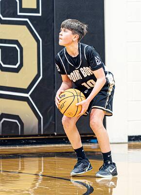 14: ptPleasantBasketball-80